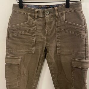 Prana Army Green Skinny Pants with Cargo Details 💚